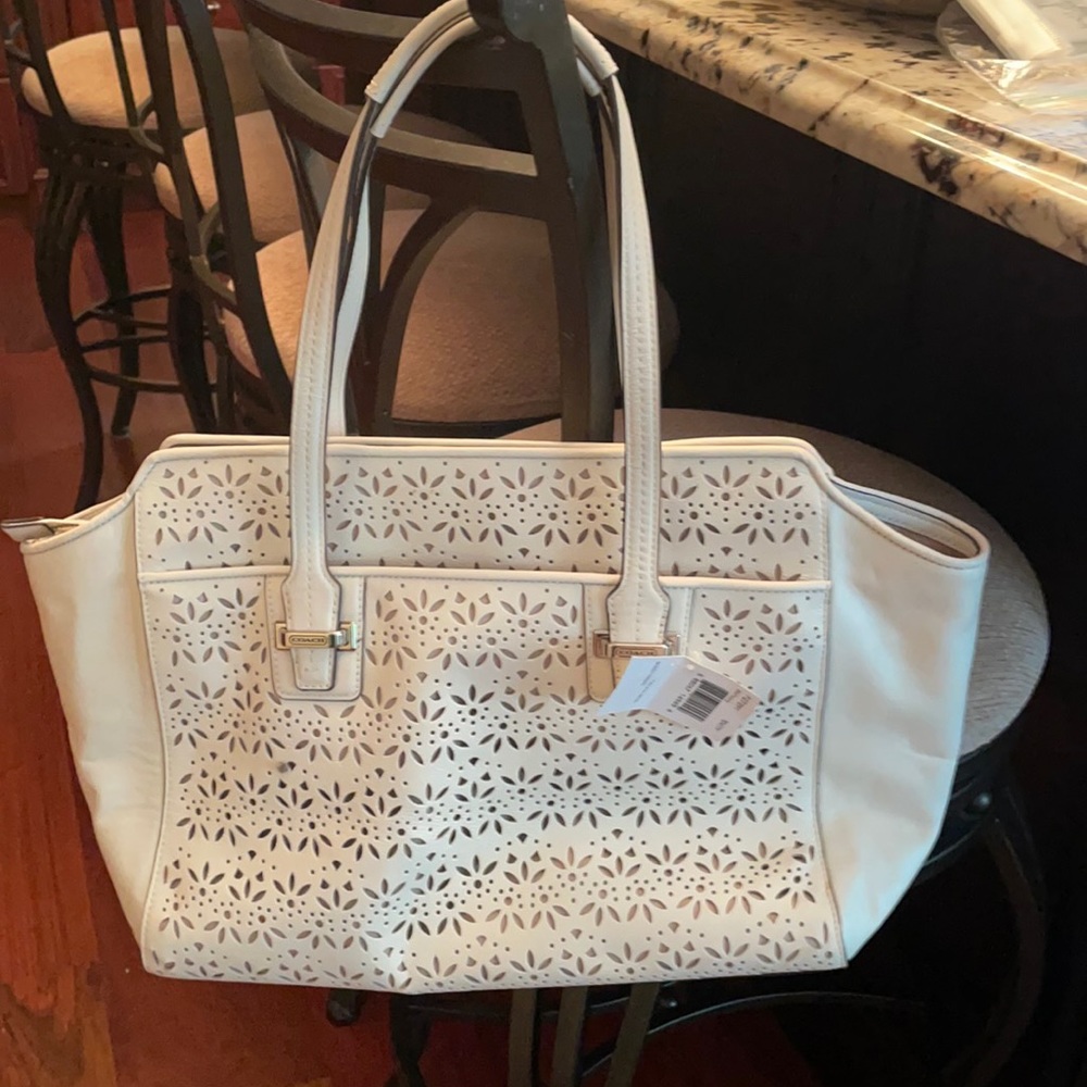 Coach shoulder bag
